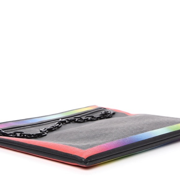 Authentic Louis Vuitton Paris Tagia Rainbow Pochette
A4 Black / Limited Edition - Picture 4 of 10